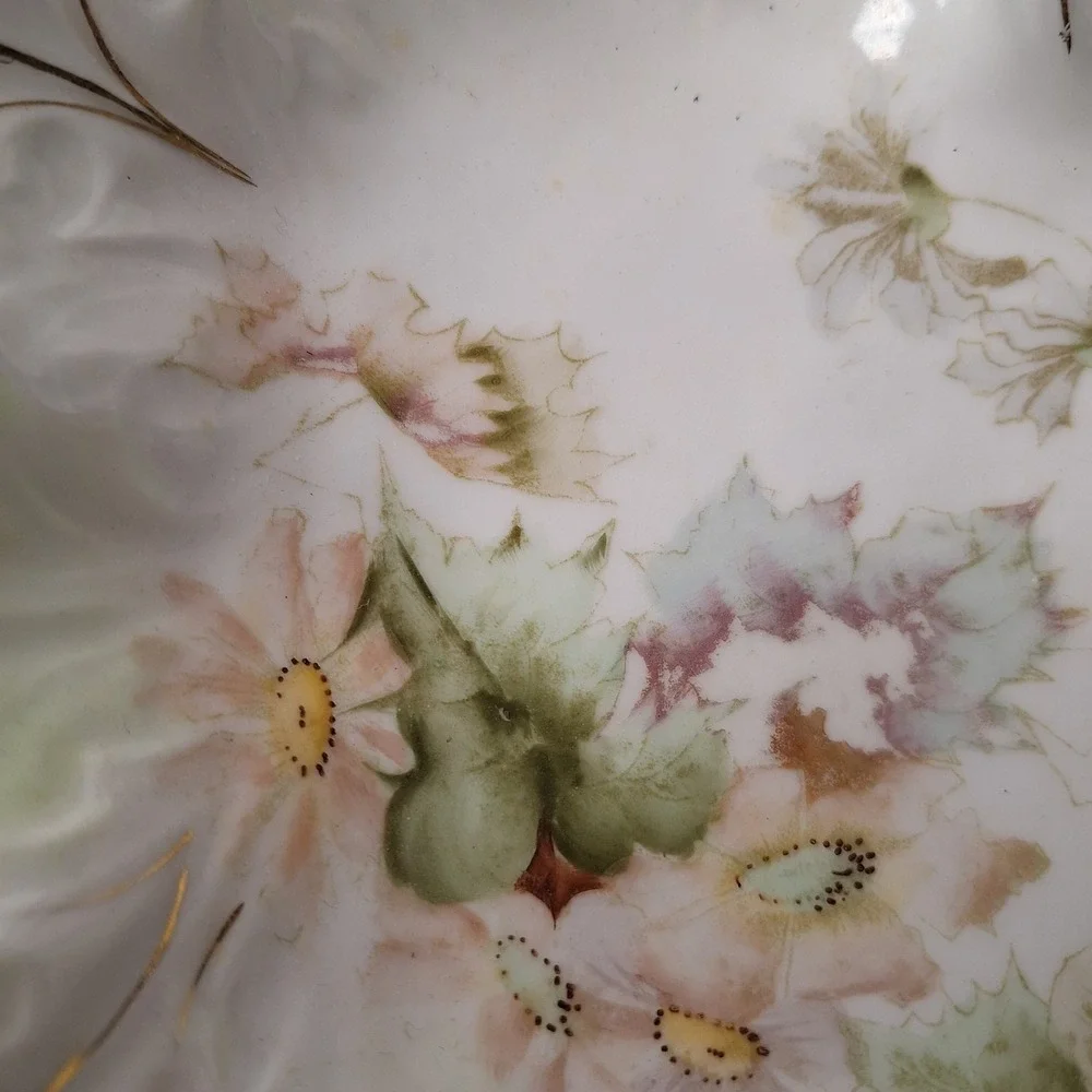 N/A antique porcelain